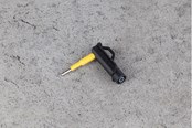 Instrumente - Elma Instruments Magnettestprobe 606mg4 ø4mm (black / yellow) - 5703317460059