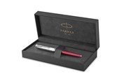 Utensilien zum Schreiben und Zeichnen - Parker 51 Kugelschreiber | Burgunderroter Schaft mit Chromfarbenen Zierteilen | Mittlere Schreibspitze mit Schwarzer Nachfüllmine | Geschenkbox - 2123498