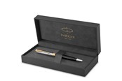 Utensilien zum Schreiben und Zeichnen - Parker PARKER Sonnet Kugelschreiber | Premium Metal & Black Glanzlack mit Goldbeschichtung | Medium Spitze mit schwarzer Tinte Nachfüllen | Geschenkbox - 2119787
