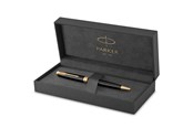 Utensilien zum Schreiben und Zeichnen - Parker Sonnet Kugelschreiber | Schwarze Lackierung mit Goldzierteilen | Mittlere Spitze | schwarze Tinte | Geschenkbox - 1931497