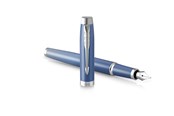Utensilien zum Schreiben und Zeichnen - Parker IM Writing Rituals Fountain Pen Peaceful Blue Finish with Gradient & Chrome Trims Medium Nib Blue Ink Gift Box - 2203903
