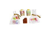Puppen & Zubehör - Micki Lundby Snacktüten mit Gummibonbons, Schokolade und einem Lutscher; Popcorn mit Butter - 18417