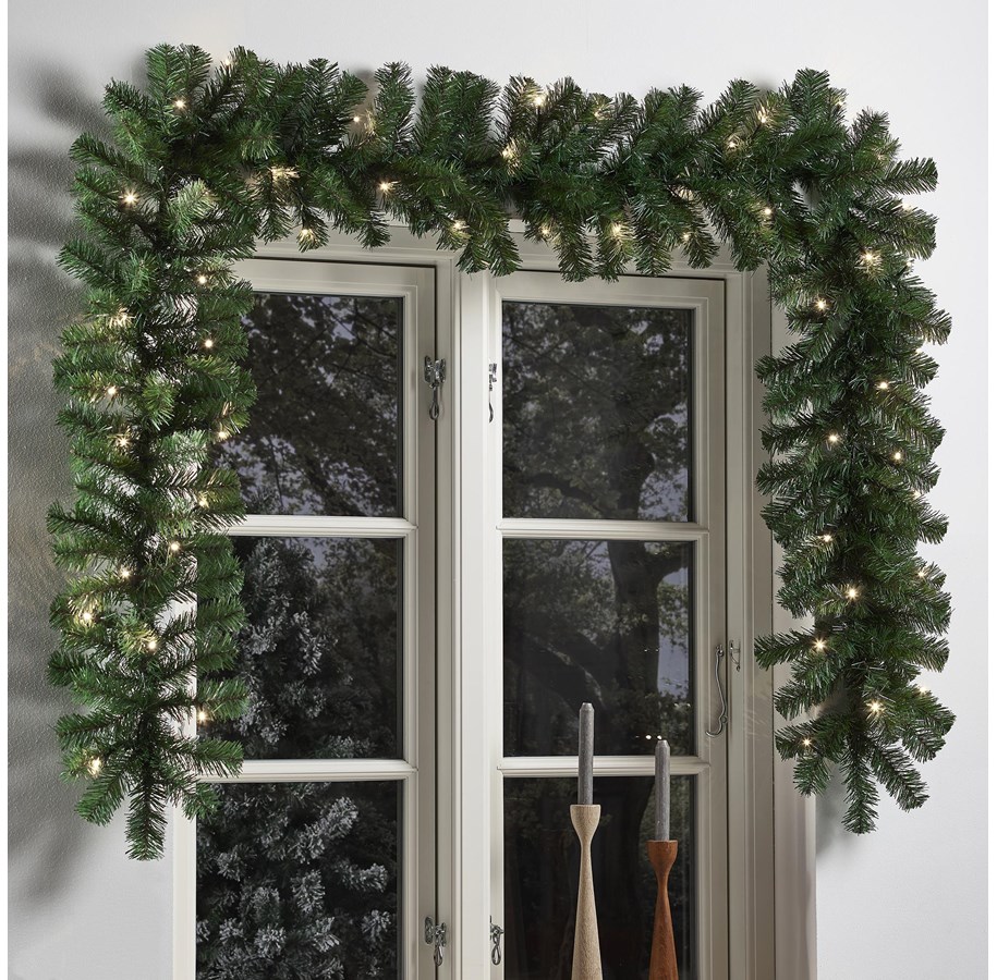 Einrichtung - NORDIC WINTER Artificial spruce garland 270 cm with lights - 780-012