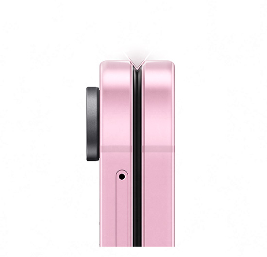 Samsung Galaxy Z Flip8 Smooth Unfolding